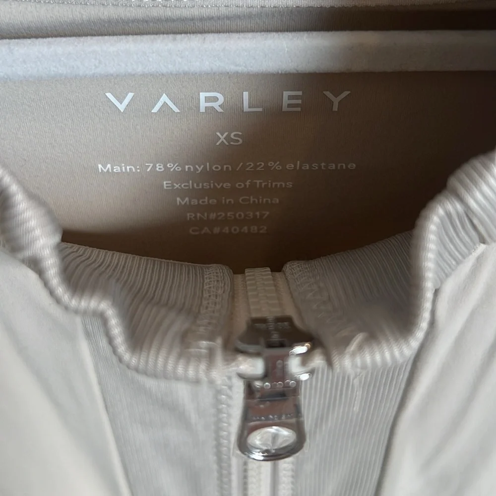 Varley fabric 78%